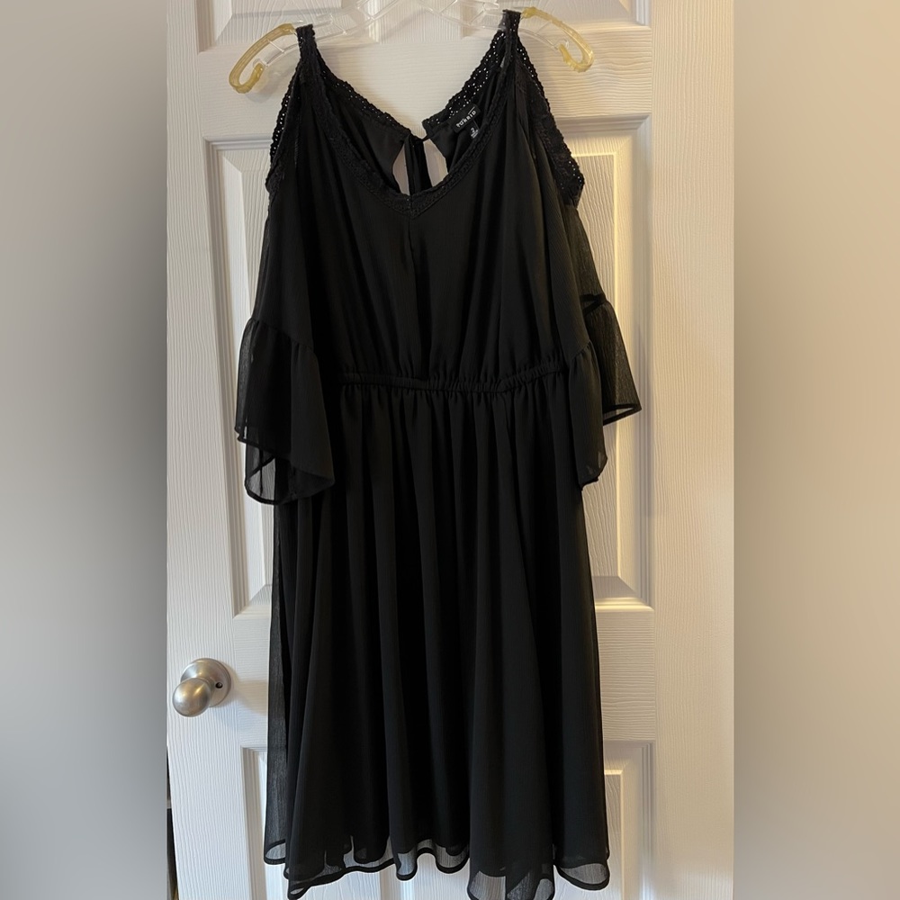 torrid Black Chiffon Cold-Shoulder Dress